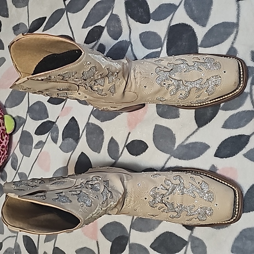 Women's boots - Picture 2 of 4